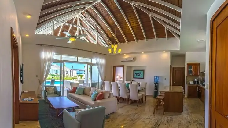 Deluxe Villa, 3 Yatak Odası, Kısmi Deniz Manzarası