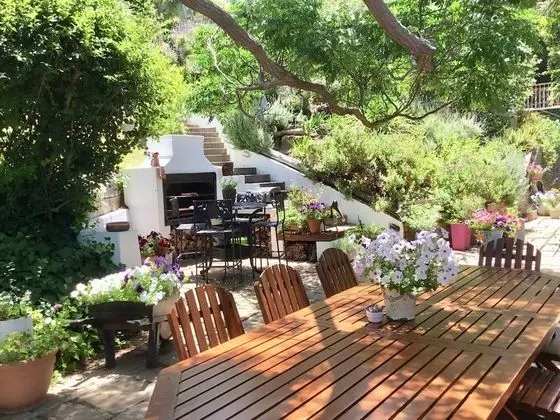 Comfort Tek Büyük Yataklı Oda, 1 Büyük (Queen) Boy Yatak, Banyolu/Duşlu, Avlu Manzaralı