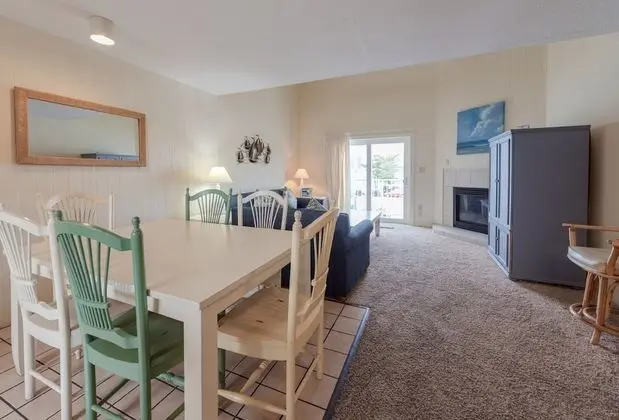 2 bedroom 2 bath townhouse