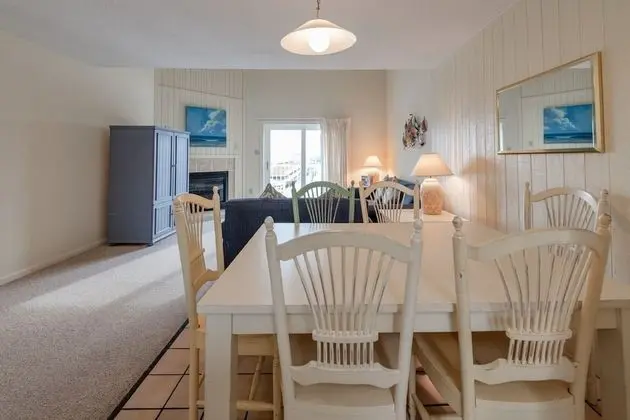2 bedroom 2 bath townhouse