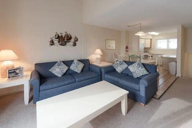 2 bedroom 2 bath townhouse