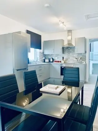 Superior Apart Daire, Banyolu/Duşlu (3 Bedroom apartment )