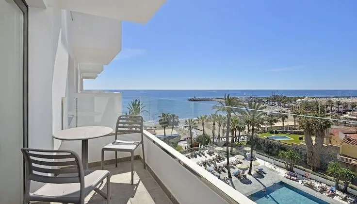 Süit (Puerto Marina Mediterranean View)