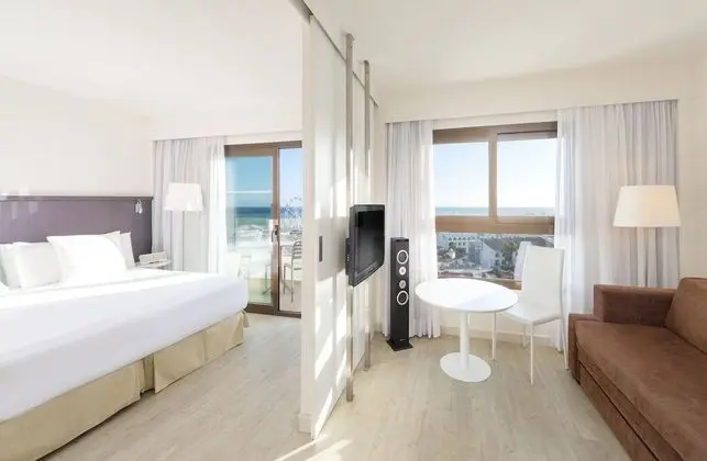 Süit (Puerto Marina Mediterranean View)