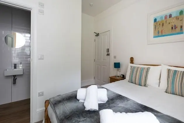 Tek Büyük Yataklı Oda, Özel Banyo (Room 2)