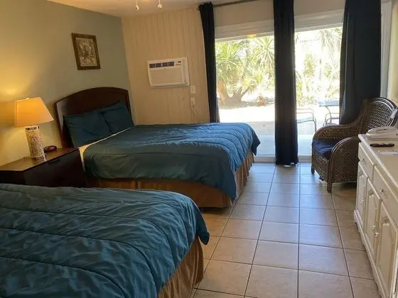 Park Side 2 Queens - Pet Friendly