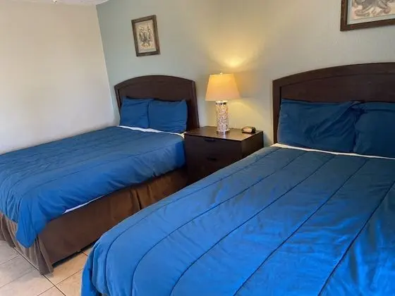 Park Side 2 Queens - Pet Friendly