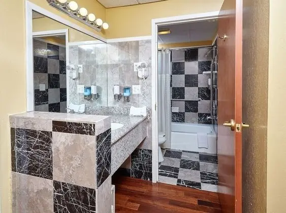 Royal Oda, Birden Çok Yatak, Balkon, Park Manzaralı