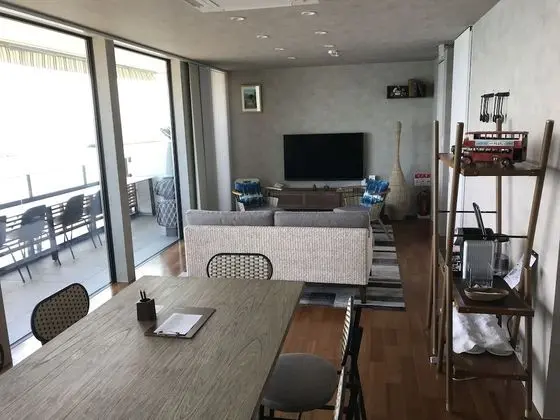 Villa (Chartered)