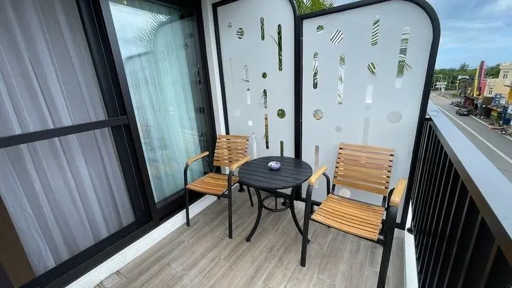 Tek Büyük Yataklı Oda, Balkon