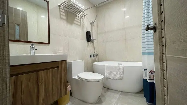Tek Büyük Yataklı Oda, Balkon