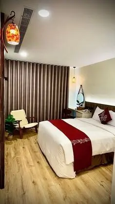 Tek Büyük Yataklı Oda, Dağ Manzaralı