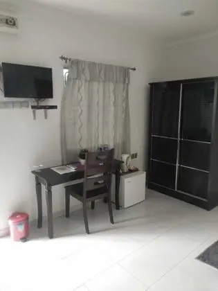 Deluxe Tek Büyük Yataklı Oda, Sigara İçilmez, Bahçe Manzaralı
