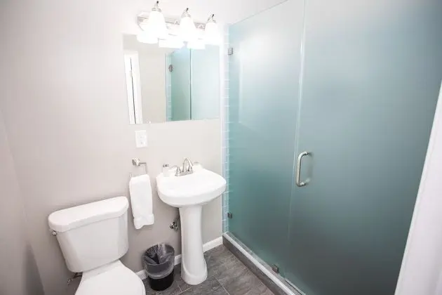 Superior Oda, 1 Büyük (Queen) Boy Yatak, Sigara İçilmez, Özel Banyo