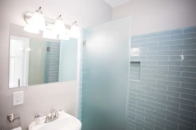 Superior Oda, 1 Büyük (Queen) Boy Yatak, Sigara İçilmez, Özel Banyo