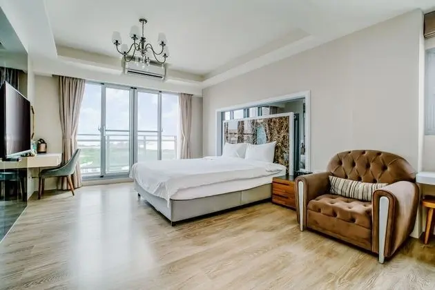 Deluxe Tek Büyük Yataklı Oda, Balkon, Okyanus Manzaralı