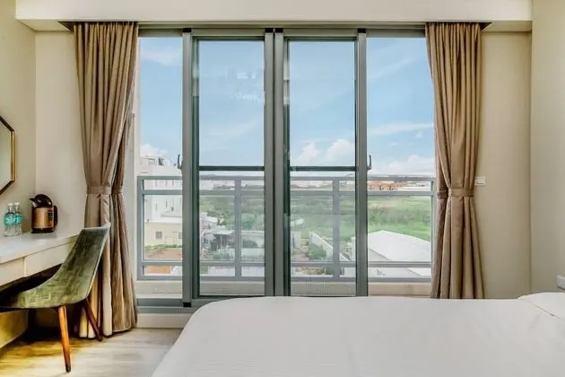 Deluxe Tek Büyük Yataklı Oda, Balkon, Okyanus Manzaralı