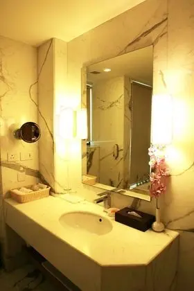 Deluxe Tek Büyük Yataklı Oda, 1 Çift Kişilik Yatak, Havuz Manzaralı