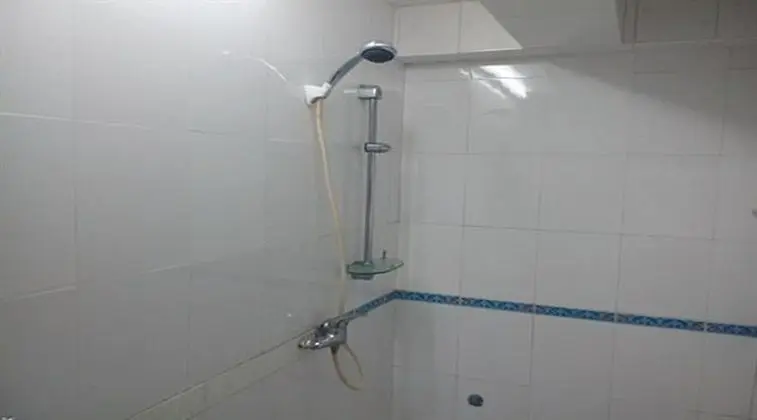 Üç Kişilik Oda