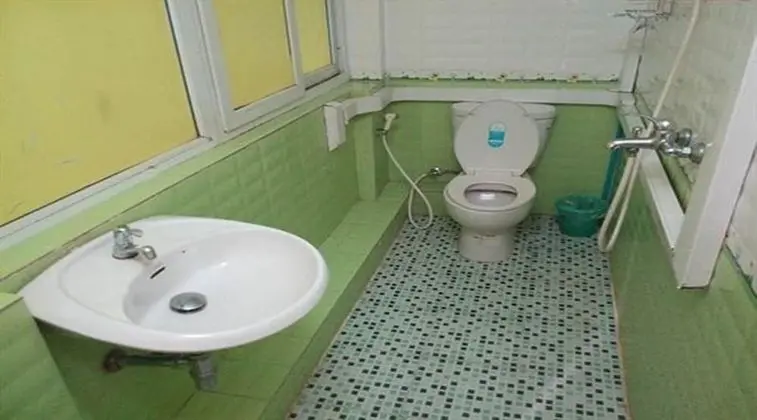 Üç Kişilik Oda