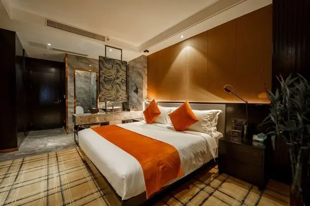 Superior King Room