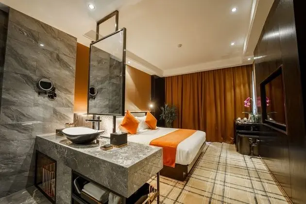 Superior King Room