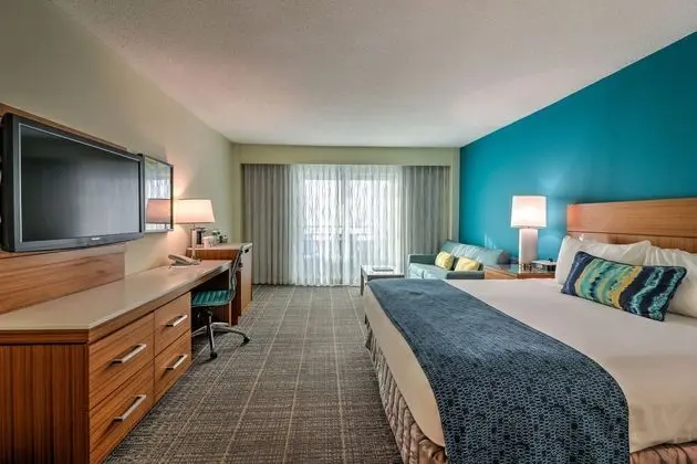 Standard Room, 1 King Bed, Coastline View