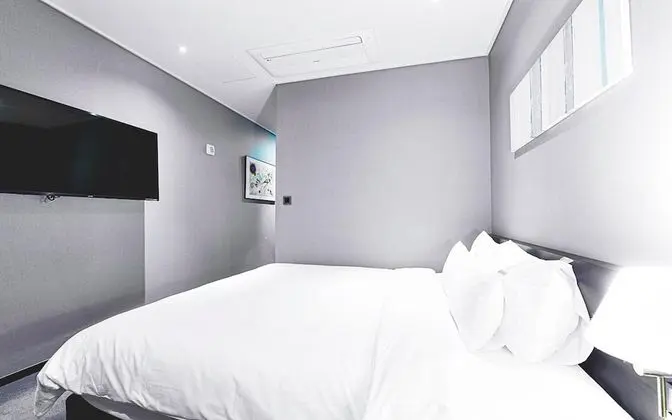 Oda (Side Sea View Room (Netflix))