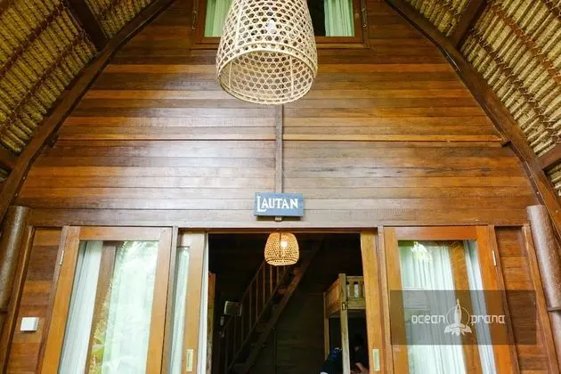 Superior 1 bed in 12  Bed Shared  Dormitory , Pool View