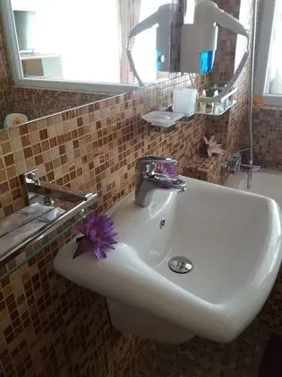 Tek Kişilik Oda, Bahçe Manzaralı