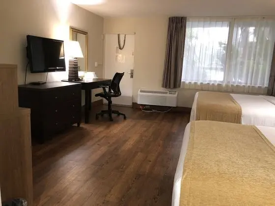 Comfort Room 1 King & 1 Queen Bed, Non Smoking
