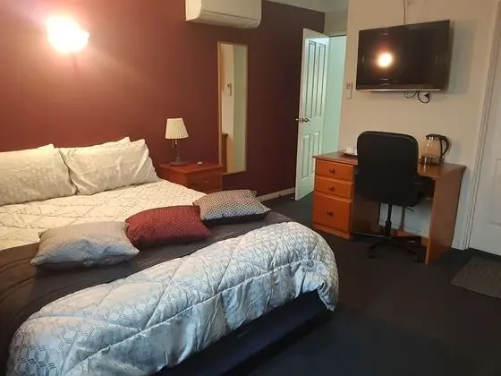 Deluxe Tek Büyük Yataklı Oda, Banyolu/Duşlu (1)