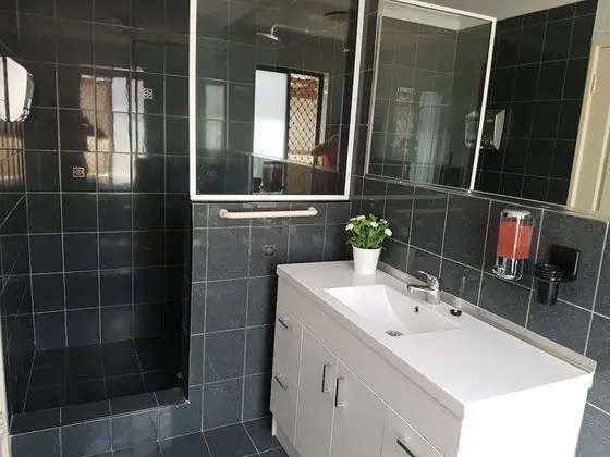 Deluxe Tek Büyük Yataklı Oda, Banyolu/Duşlu (1)