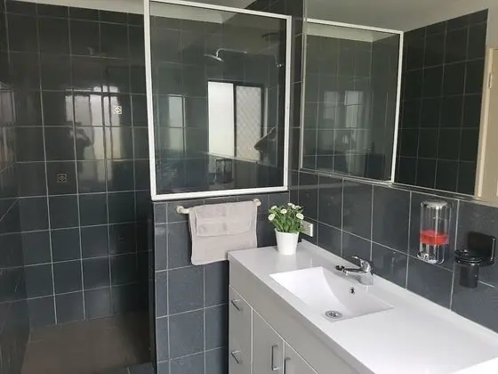 Deluxe Tek Büyük Yataklı Oda, Banyolu/Duşlu (1)