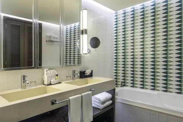 Junior Süit, Havuz Kullanımı (Eden Junior Suite Swim Up)