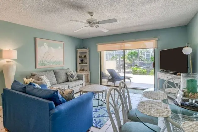 Daire (Ocean Villa's #76)
