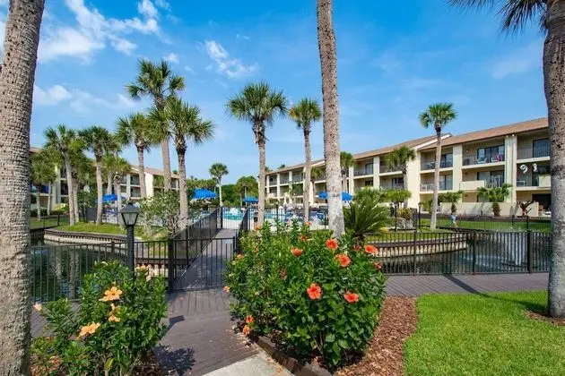 Daire (Ocean Villa's #76)