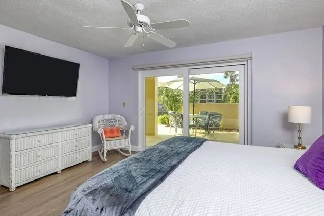 Daire (Ocean Villa's #76)