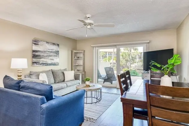 Daire (Ocean Villa's #76)