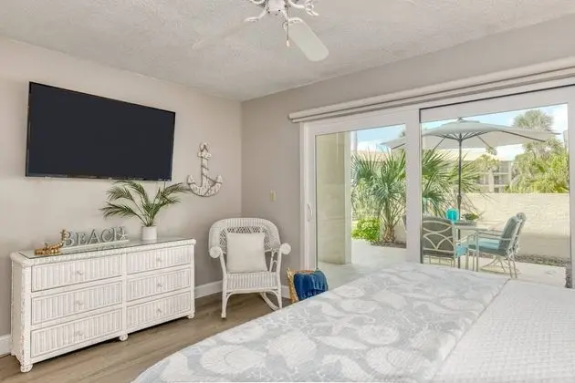 Daire (Ocean Villa's #76)