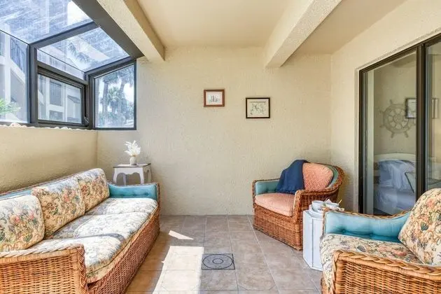 Daire (Ocean Villa's #76)