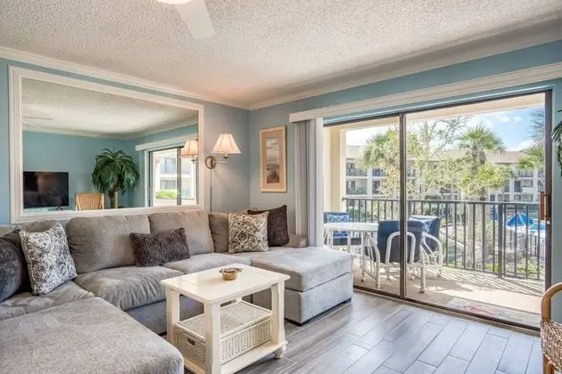 Daire (Ocean Villas #83)