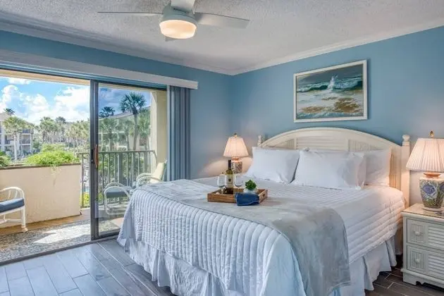 Daire (Ocean Villas #83)