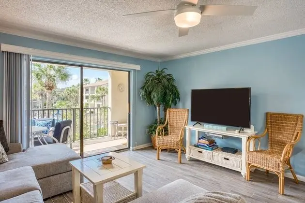 Daire (Ocean Villas #83)