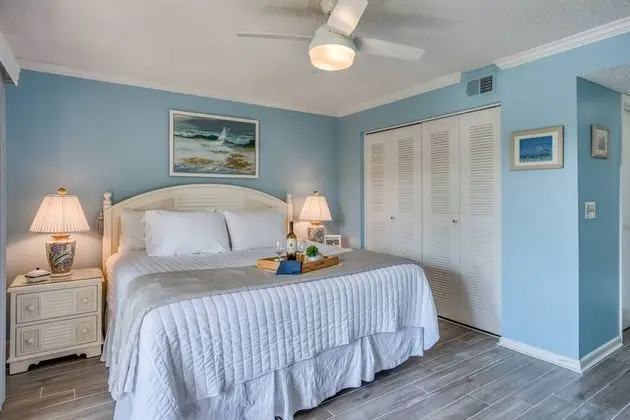 Daire (Ocean Villas #83)