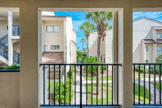 Daire (Ocean Villas #83)
