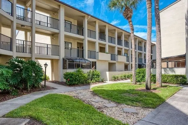 Daire (Ocean Villas #83)