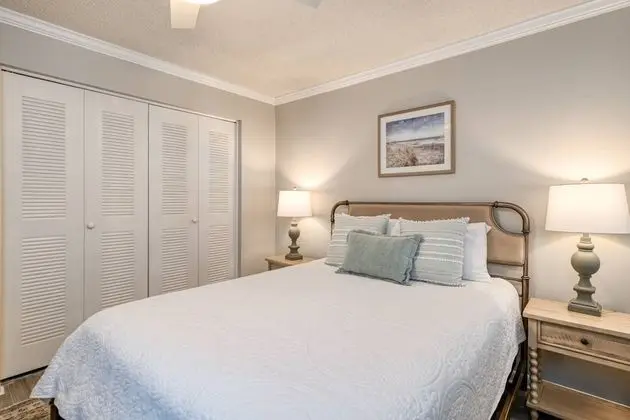 Daire (Ocean Villas #83)
