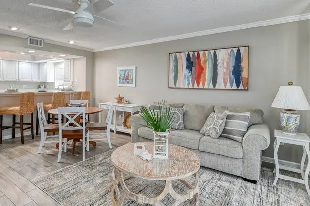 Daire (Ocean Villas #83)