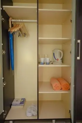 Oda, Havuz Manzaralı